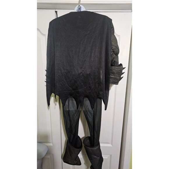 Batman Kids Muscle Costume Boys 8-10 DC Comics Mask Cape Gauntlets Halloween Boy - Picture 3 of 12